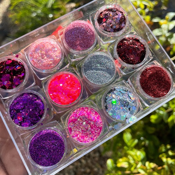 Cosmetics Glitter - Picture 2 of 2